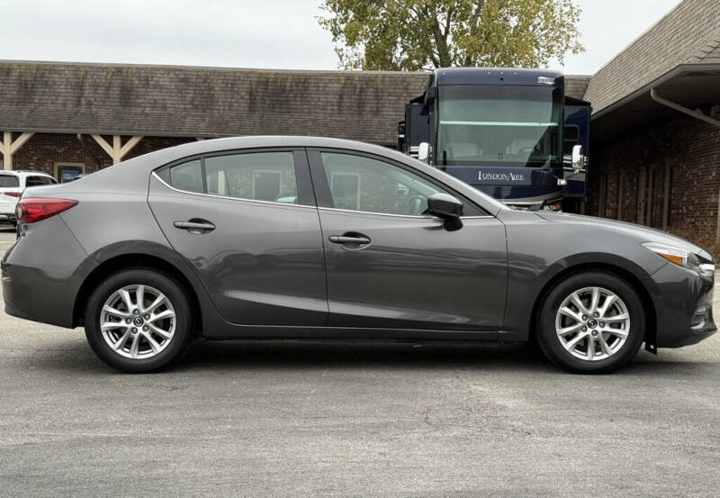 2017 Mazda MAZDA3 Sport
