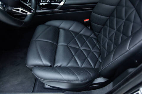 2023 BMW 7 Series 740i