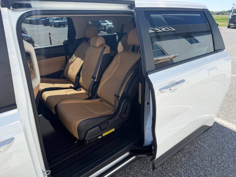 2024 Kia Carnival