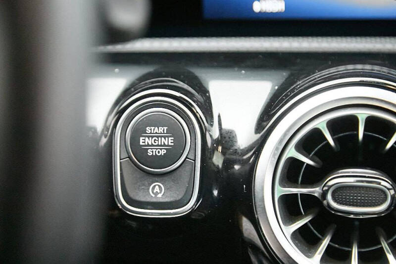 2025 Mercedes-Benz CLA CLA 250 4MATIC