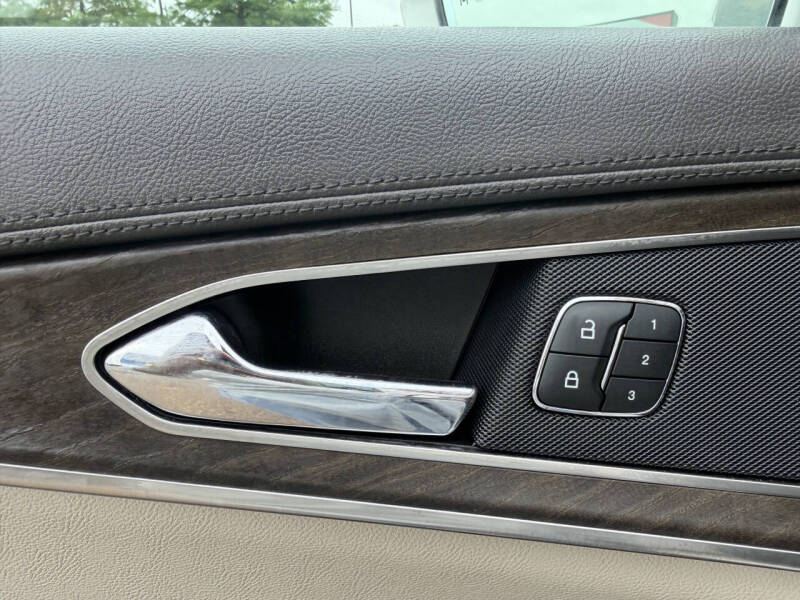 2019 Lincoln Nautilus Select
