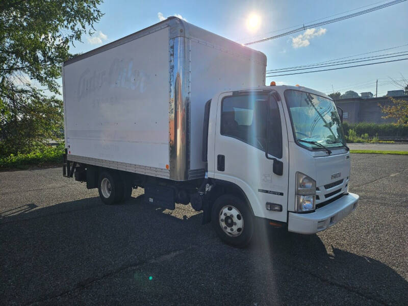 2016 Isuzu NPR-HD