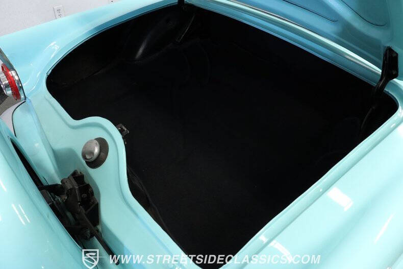 1956 Ford Thunderbird