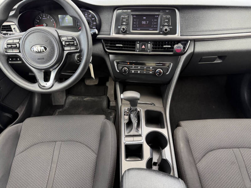 2017 Kia Optima LX