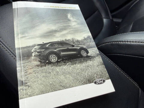 2020 Ford Escape SEL