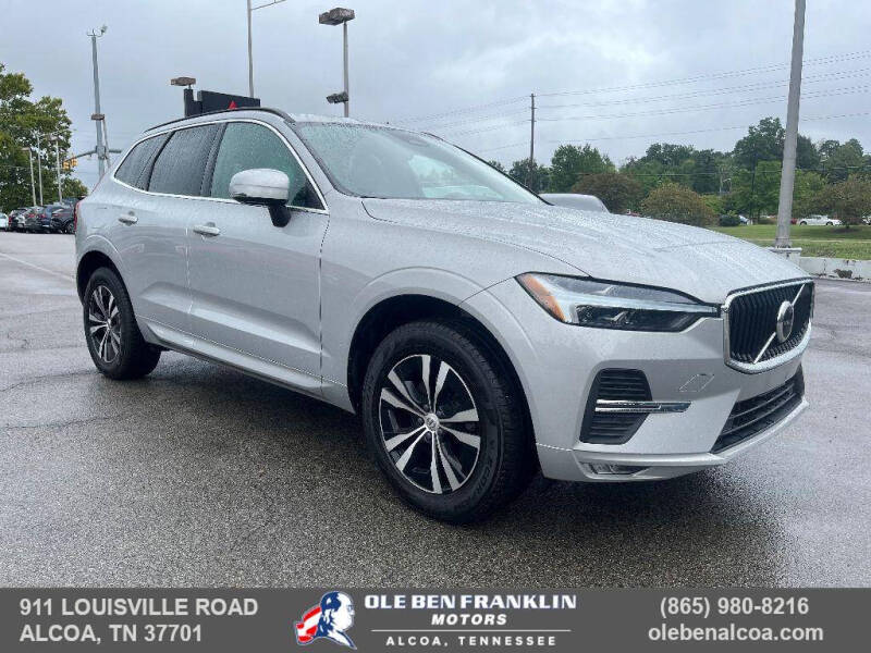 2023 Volvo XC60 Core's photo