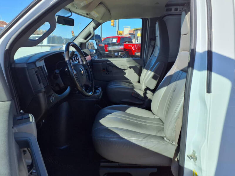 2021 Chevrolet Express 2500