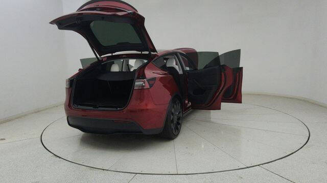 2025 Tesla Model Y Performance