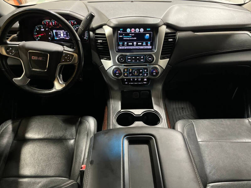 2017 GMC Yukon SLE