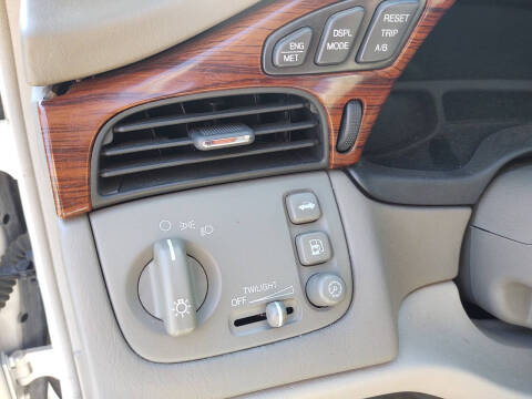 2002 Cadillac DeVille