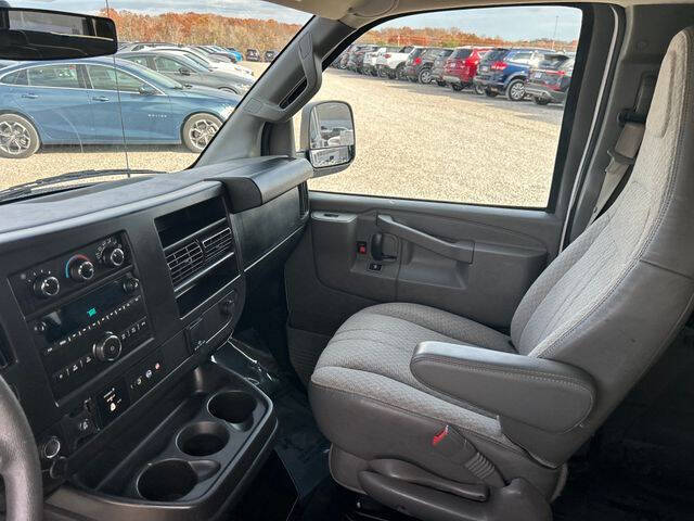 2017 GMC Savana LS 2500