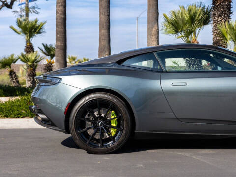 2021 Aston Martin DB11 AMR