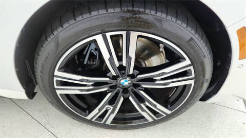 2023 BMW 7 Series 740i