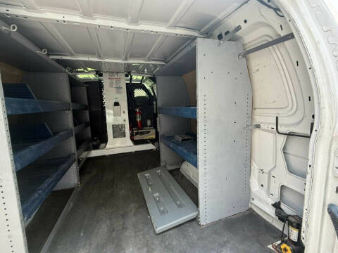 2011 Ford E-Series E-350 SD