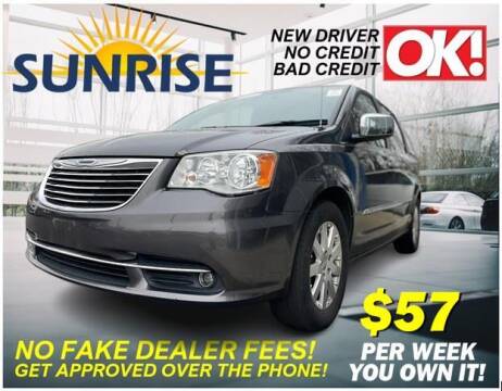 2015 Chrysler Town and Country for sale at AUTOFYND in Elmont NY