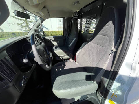 2024 Chevrolet Express 2500