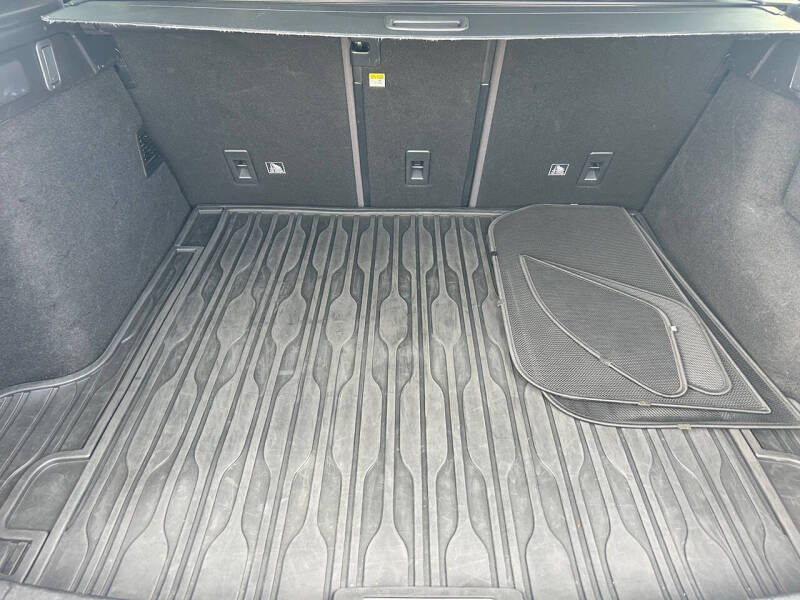 2018 Land Rover Range Rover Velar P250 R-Dynamic SE