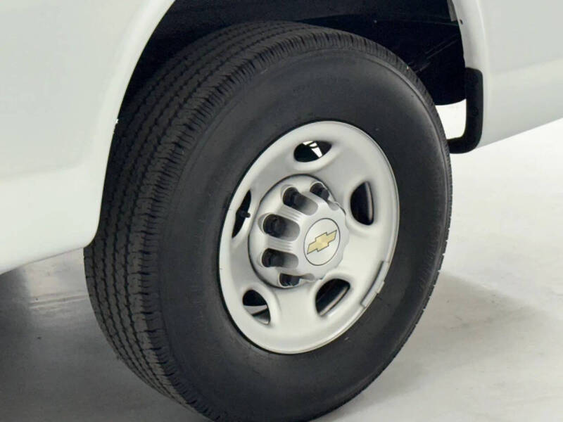 2021 Chevrolet Express 2500