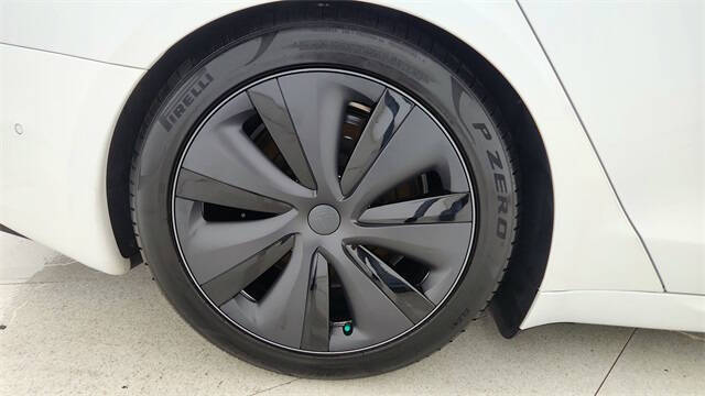 2023 Tesla Model S Plaid