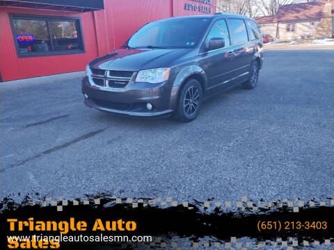 2017 Dodge Grand Caravan for sale at Triangle Auto Sales in Forest Lake MN