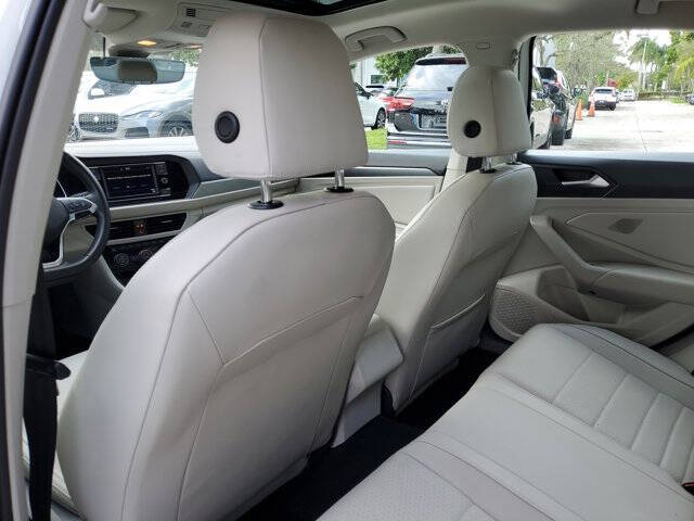 2023 Volkswagen Jetta SE