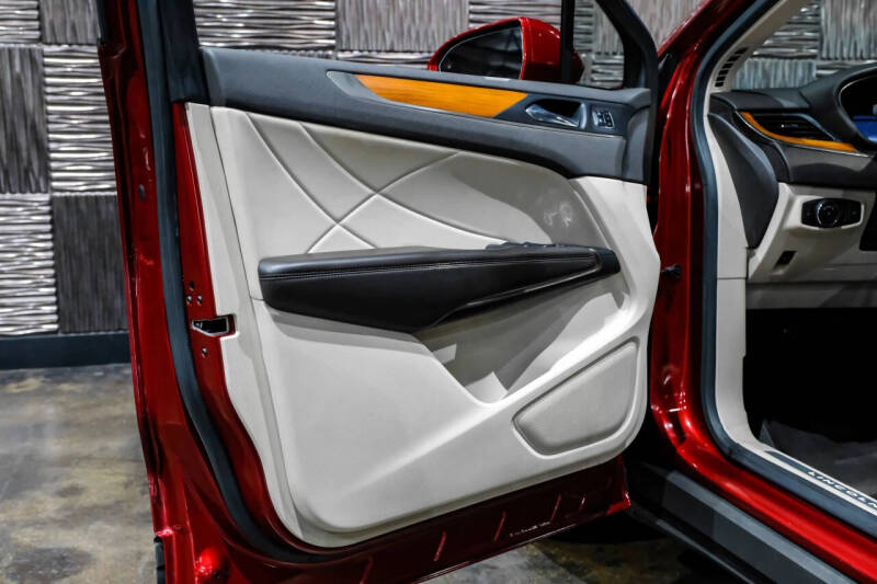 2017 Lincoln MKC Select