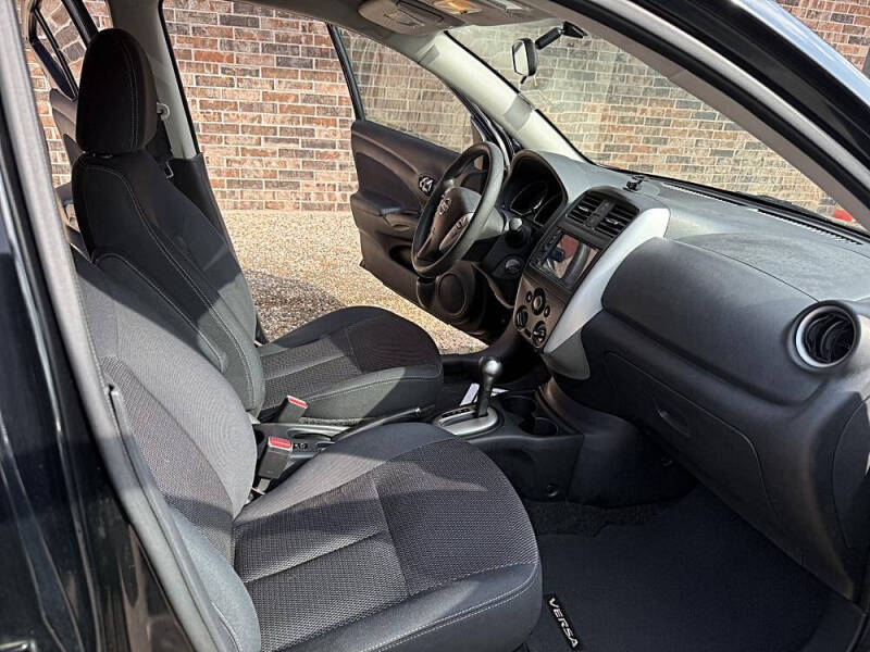 2015 Nissan Versa 1.6 S