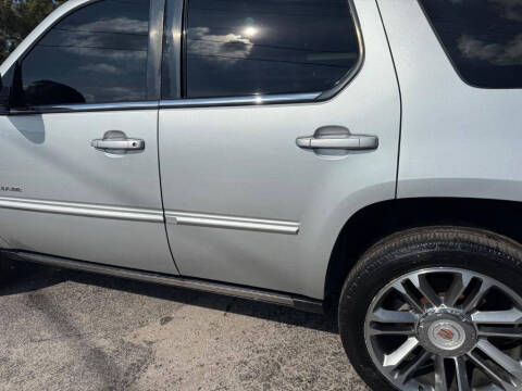 2012 Cadillac Escalade Premium