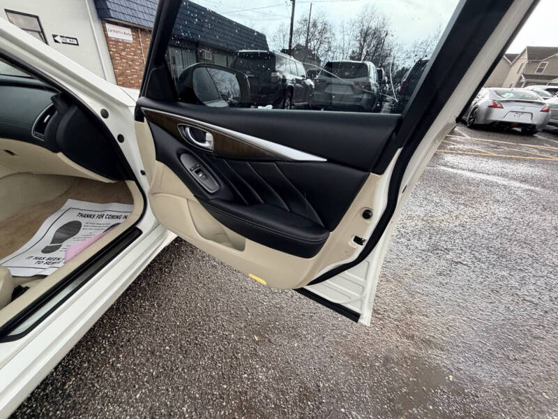 2018 Infiniti Q50 3.0T Luxe