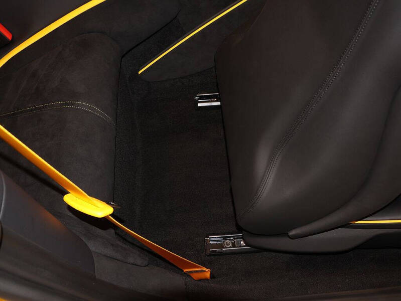 2025 Ferrari Roma Spider