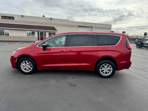2025 Chrysler Pacifica Select