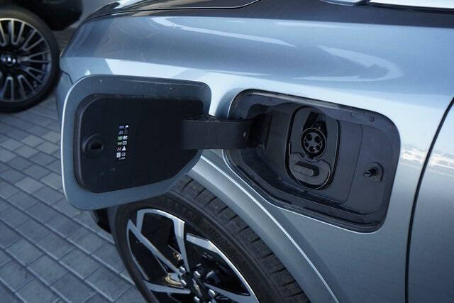 2025 Chevrolet Equinox EV LT 2