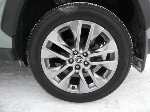 2020 Toyota RAV4 XLE Premium