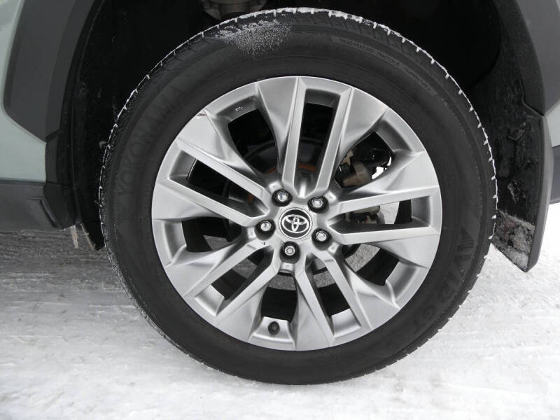 2020 Toyota RAV4 XLE Premium