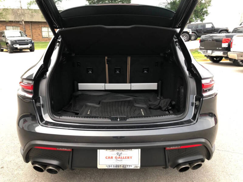 2022 Porsche Macan S