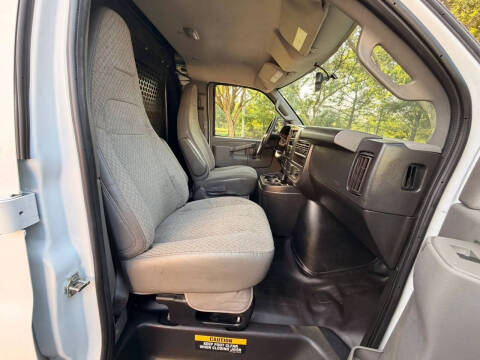 2025 Chevrolet Express 2500