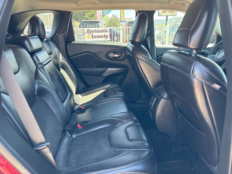 2019 Jeep Cherokee Latitude Plus