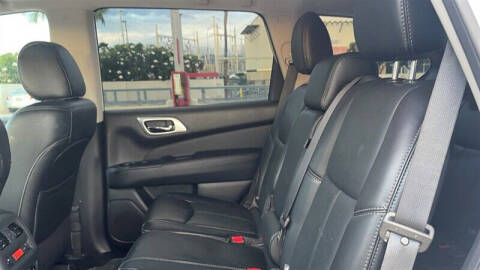2017 Nissan Pathfinder Platinum