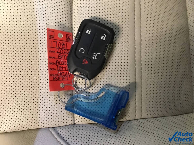 2020 GMC Acadia Denali