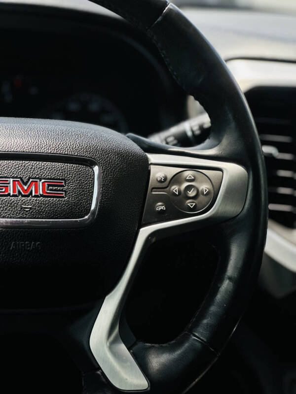 2018 GMC Acadia SLE-2