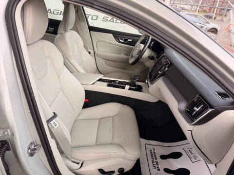 2019 Volvo S60 T6 Momentum