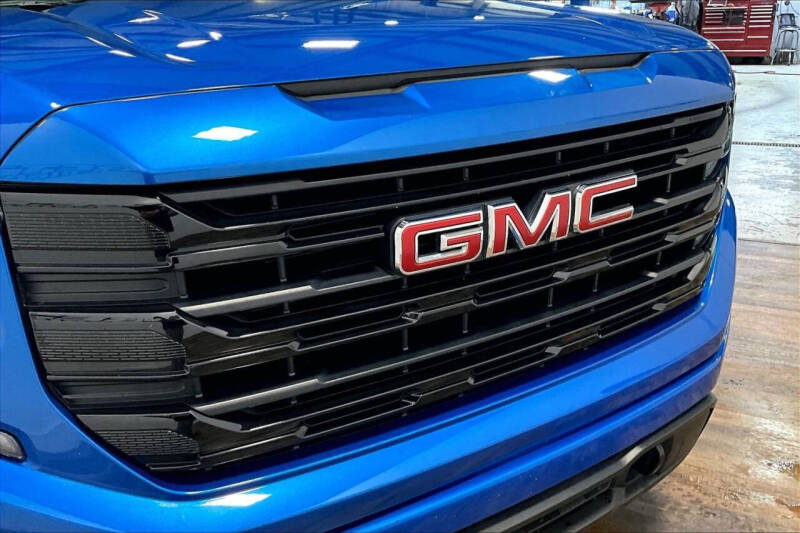 2024 GMC Sierra 1500 Elevation Standard