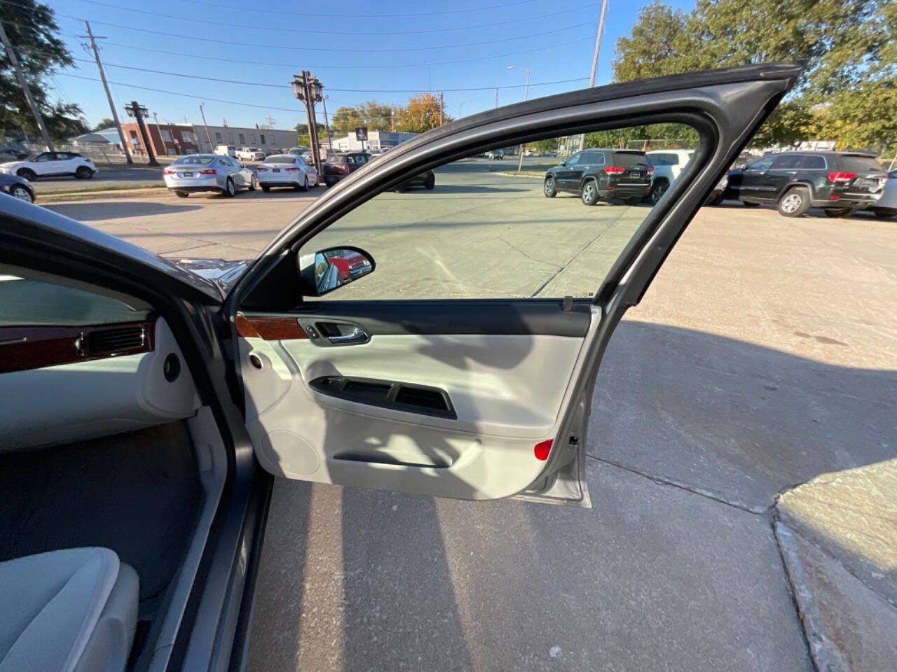 2006 Chevrolet Impala for sale at Auto Connection in Waterloo, IA