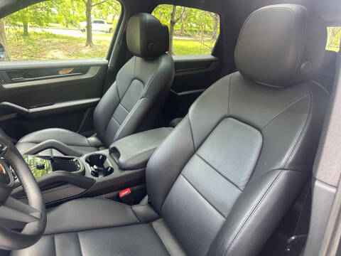 2024 Porsche Cayenne