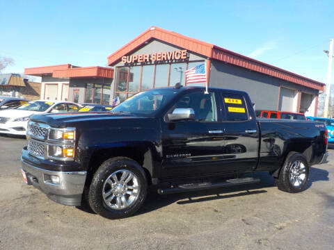 2015 Chevrolet Silverado 1500 for sale at Super Service Used Cars in Milwaukee WI