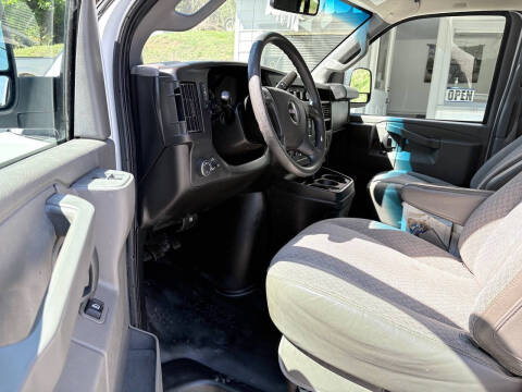 2018 GMC Savana 2500