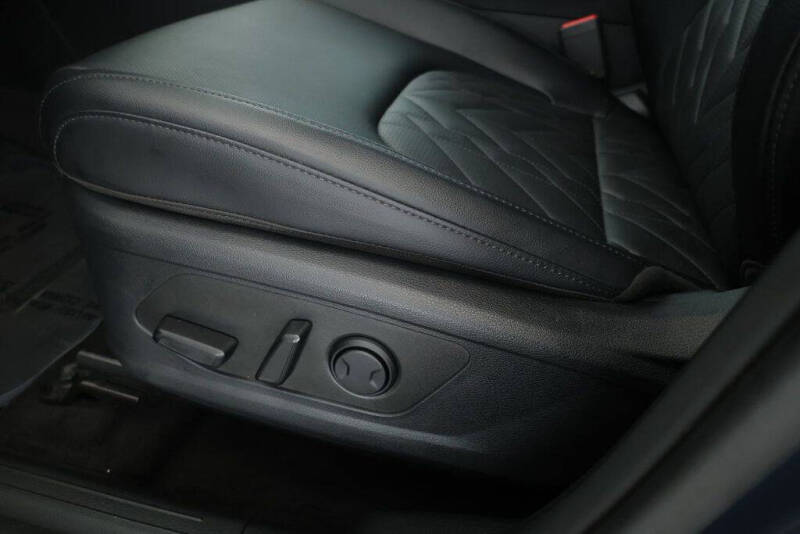 2023 Kia Sportage Plug-In Hybrid X-Line