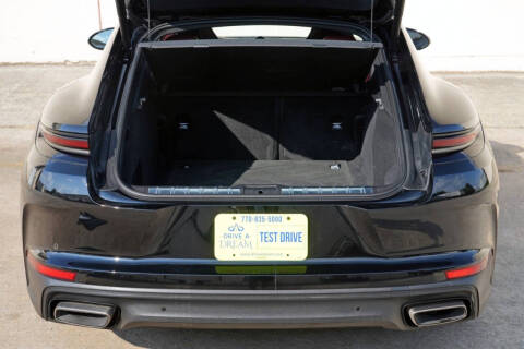 2025 Porsche Panamera 4 E-Hybrid