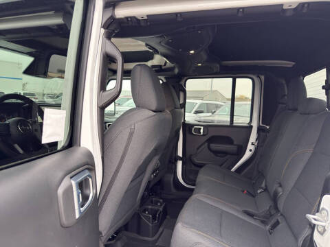 2026 Jeep Gladiator Sport