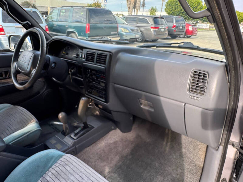 1996 Toyota Tacoma SR5